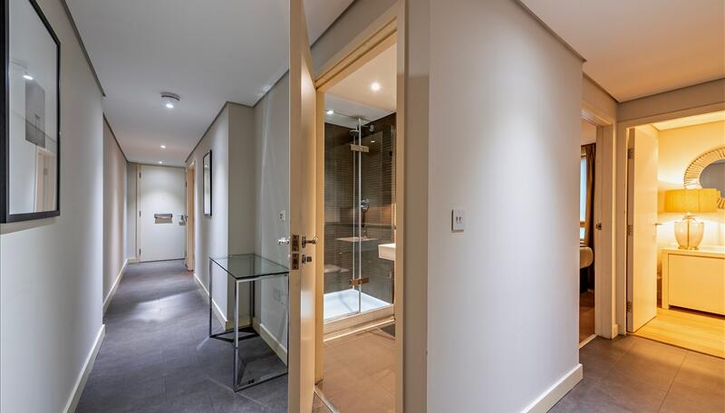 3 bed property in Merchant Square East, London
